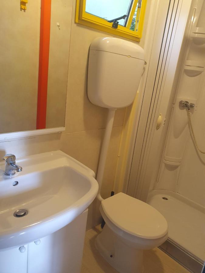 Camping No Stress Hotel Como Bagian luar foto